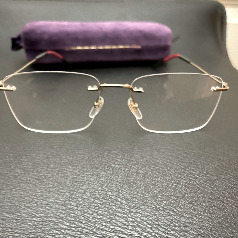 New Gucci clear glasses with Case